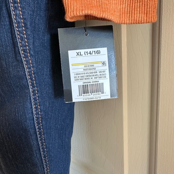 NWT: Orange hooded full zip sweatshirt with pockets - Picture 4 of 4